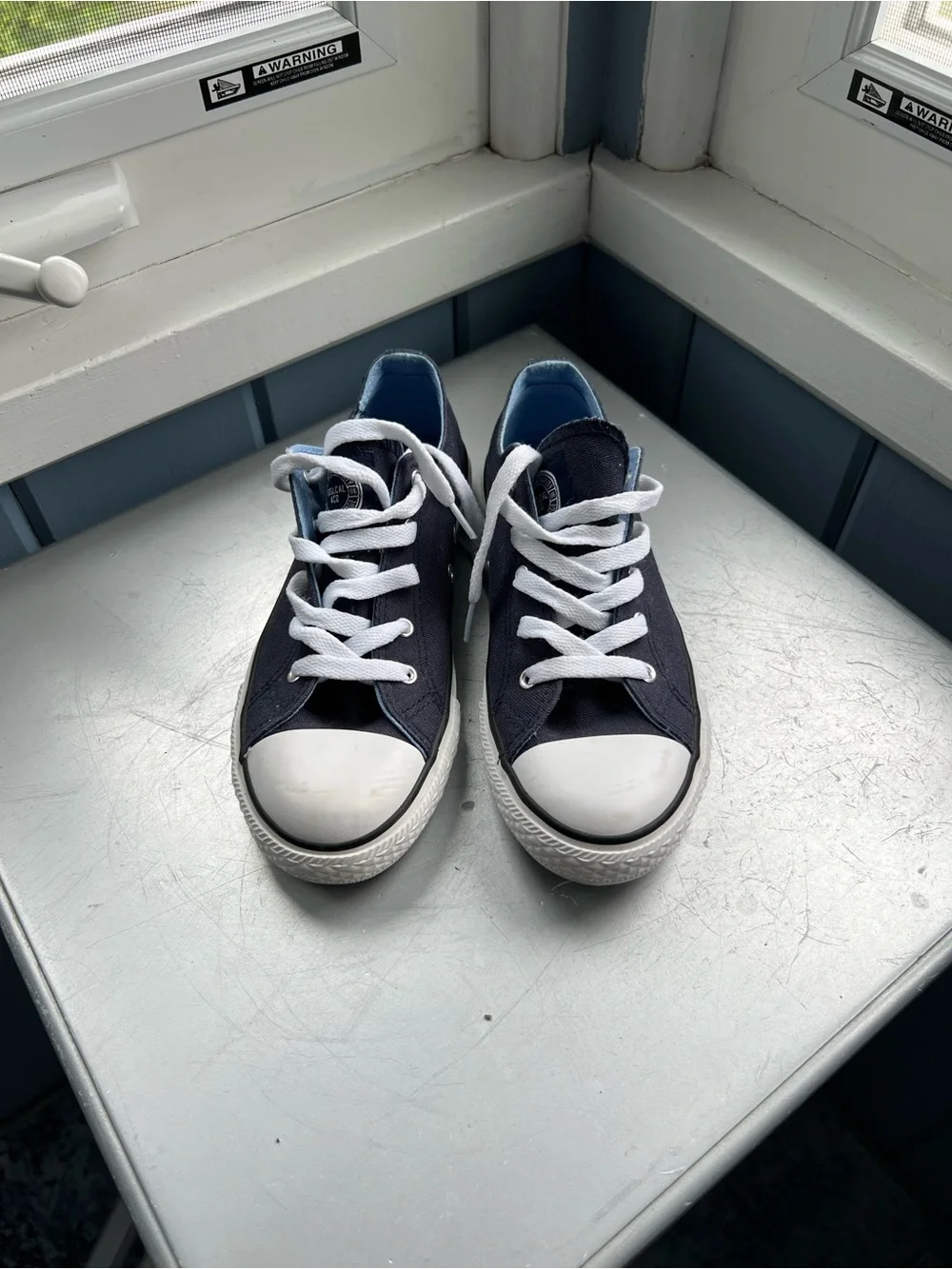 Kids Low-Top Canvas Sneakers in Navy with White Toe